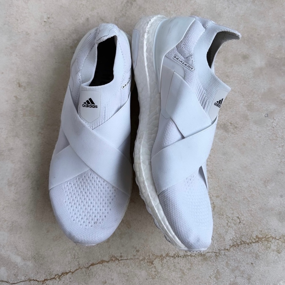 Adidas UltraBoost DNA Cloud